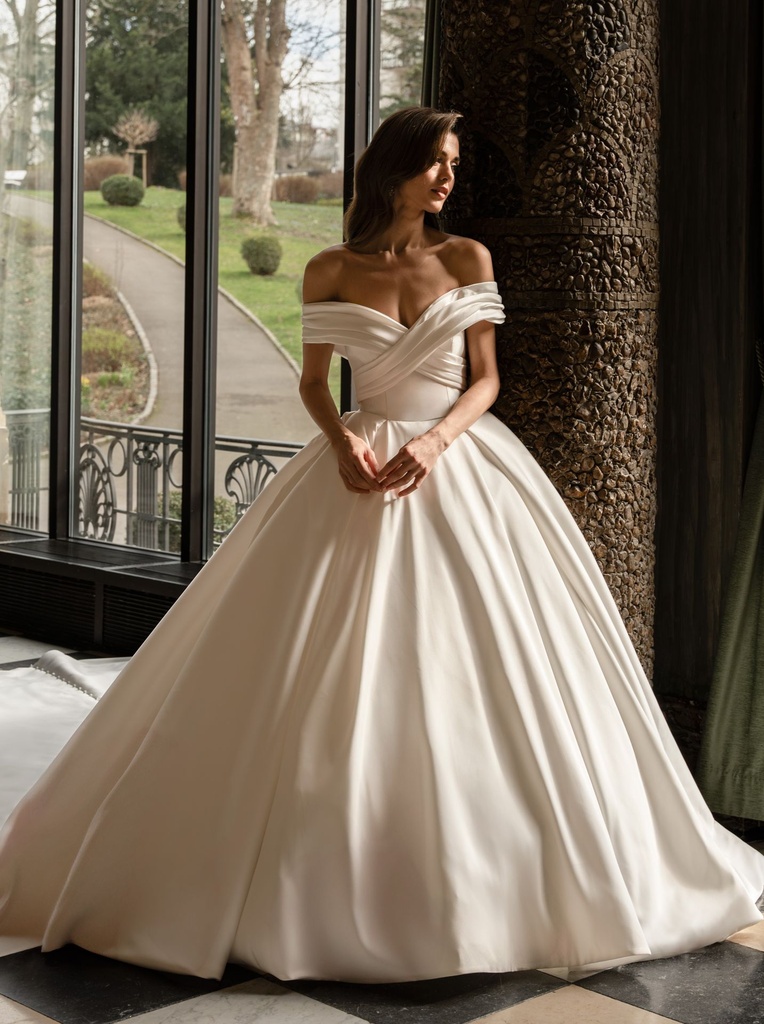 Royal by Diane Legrand Grace