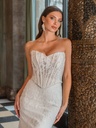 Royal-by-Diane-Legrand-Antoinette_DSC6162-Enhanced-NR-Edit.webp