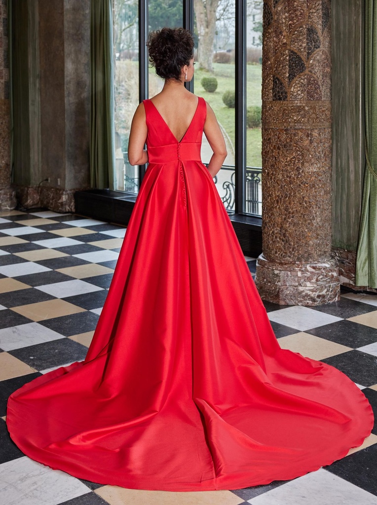 Pearl-1961-red_12A2555.webp