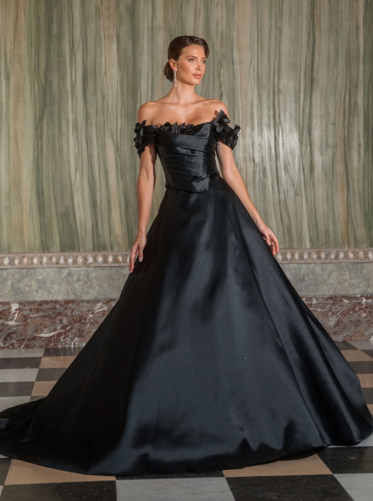 50908blackfront.jpg.webp